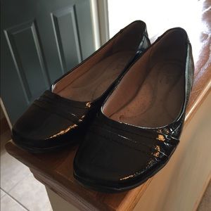 Life Stride Flats - Size 8